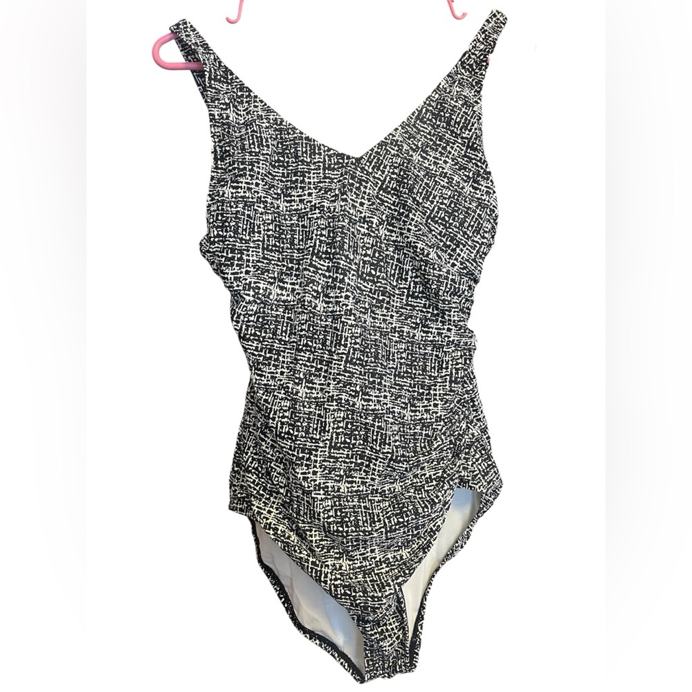 Speedo Women's Size 12 Side Ruched One Piece Swimsuit Black & White Print
